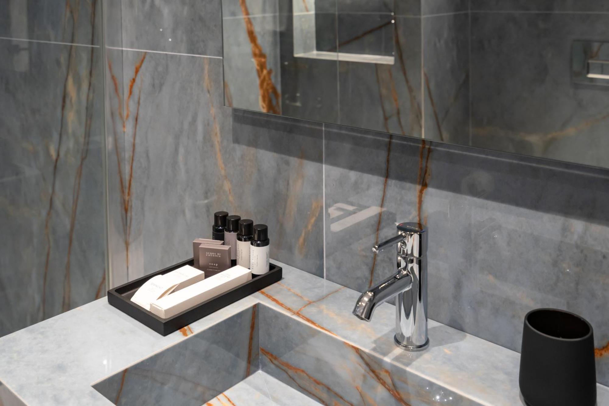 Insogno Suites Napoli Eksteriør billede